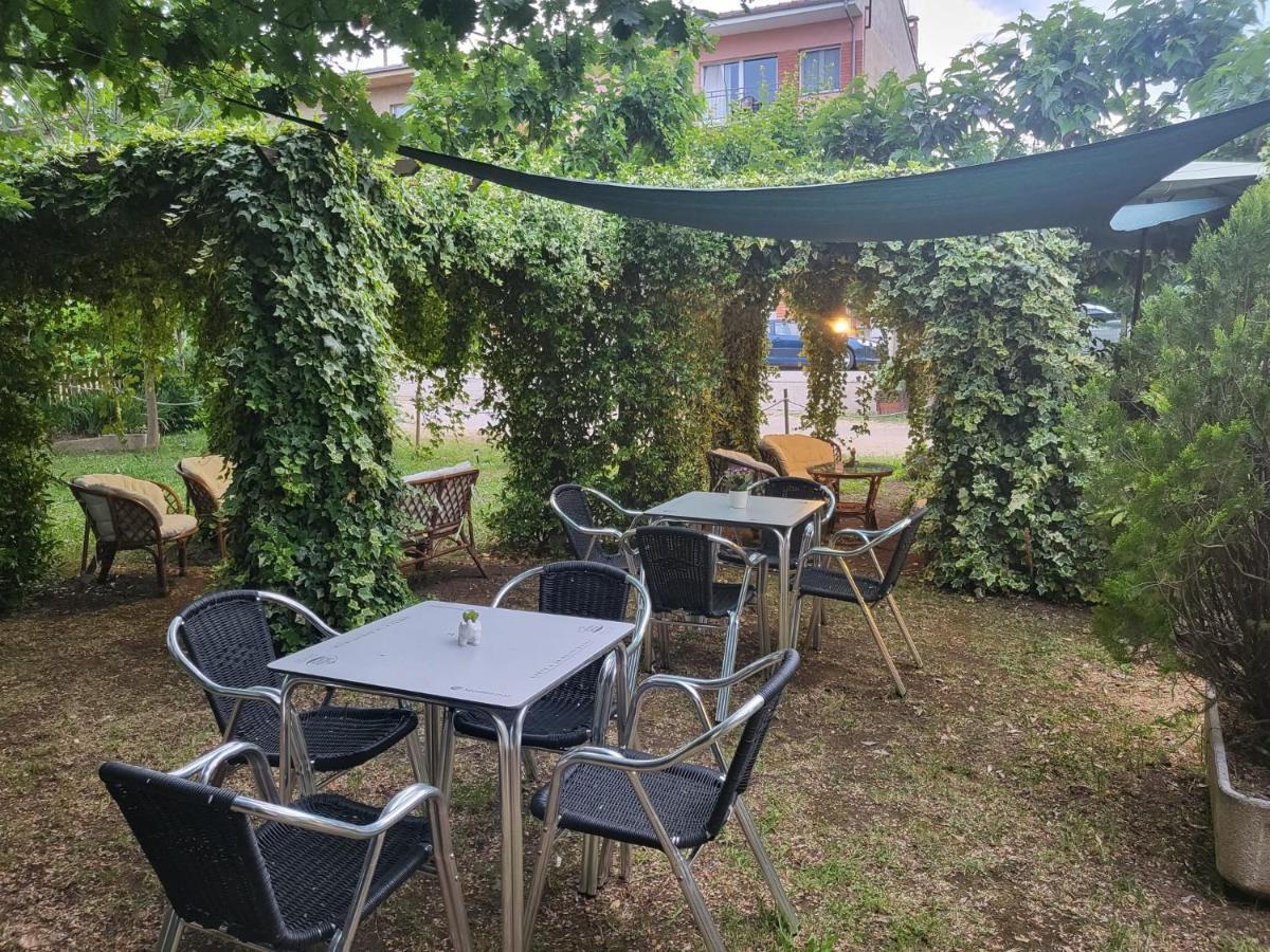 Alberg Restaurant Bellavista 산타 파우 외부 사진