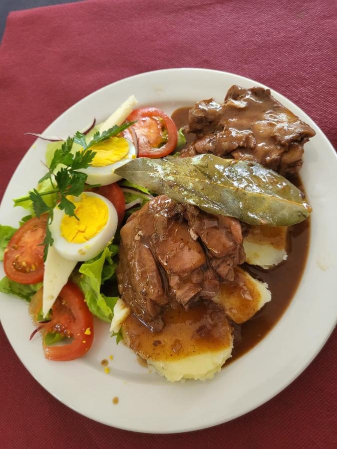 Alberg Restaurant Bellavista 산타 파우 외부 사진